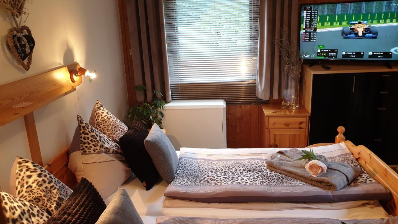 Haus Alpenblick Apartment Обертраун Екстериор снимка